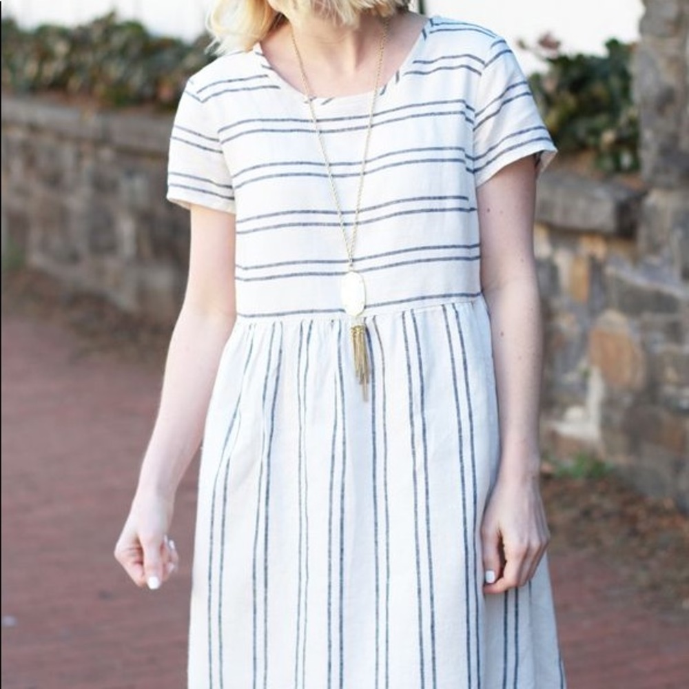 Old Navy Stripped Linen Dress